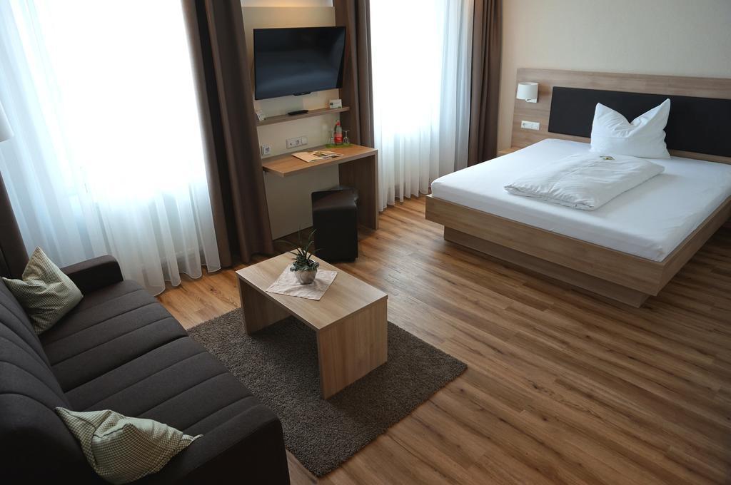 Flair Hotel Gruener Baum Donaueschingen Exteriör bild
