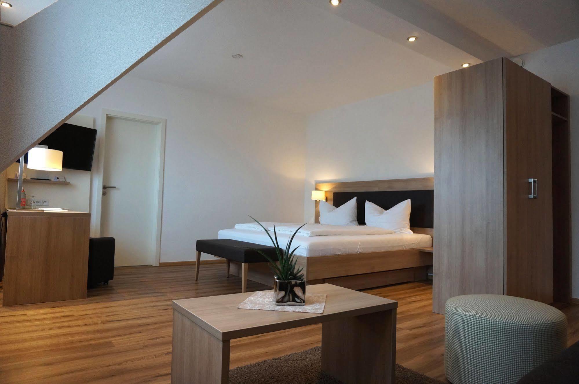 Flair Hotel Gruener Baum Donaueschingen Exteriör bild