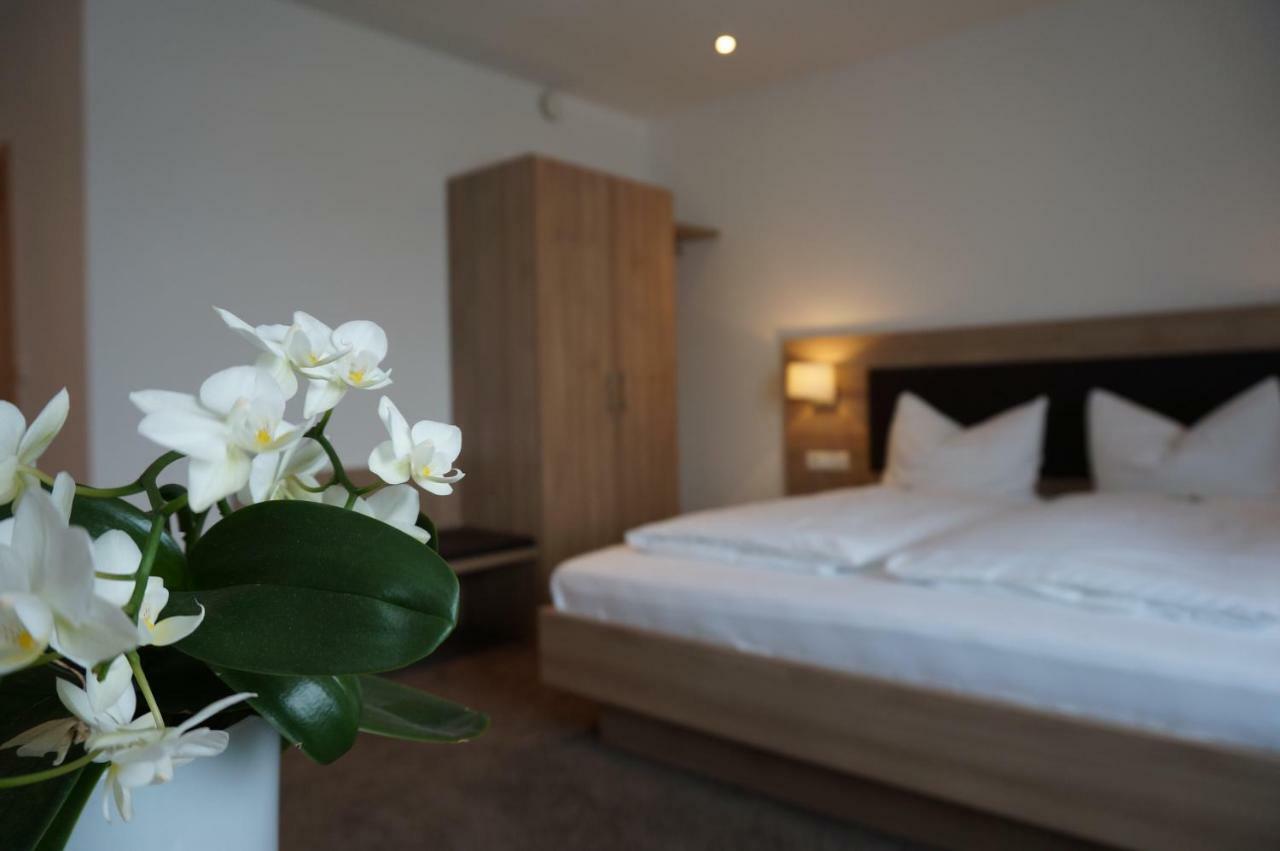 Flair Hotel Gruener Baum Donaueschingen Exteriör bild